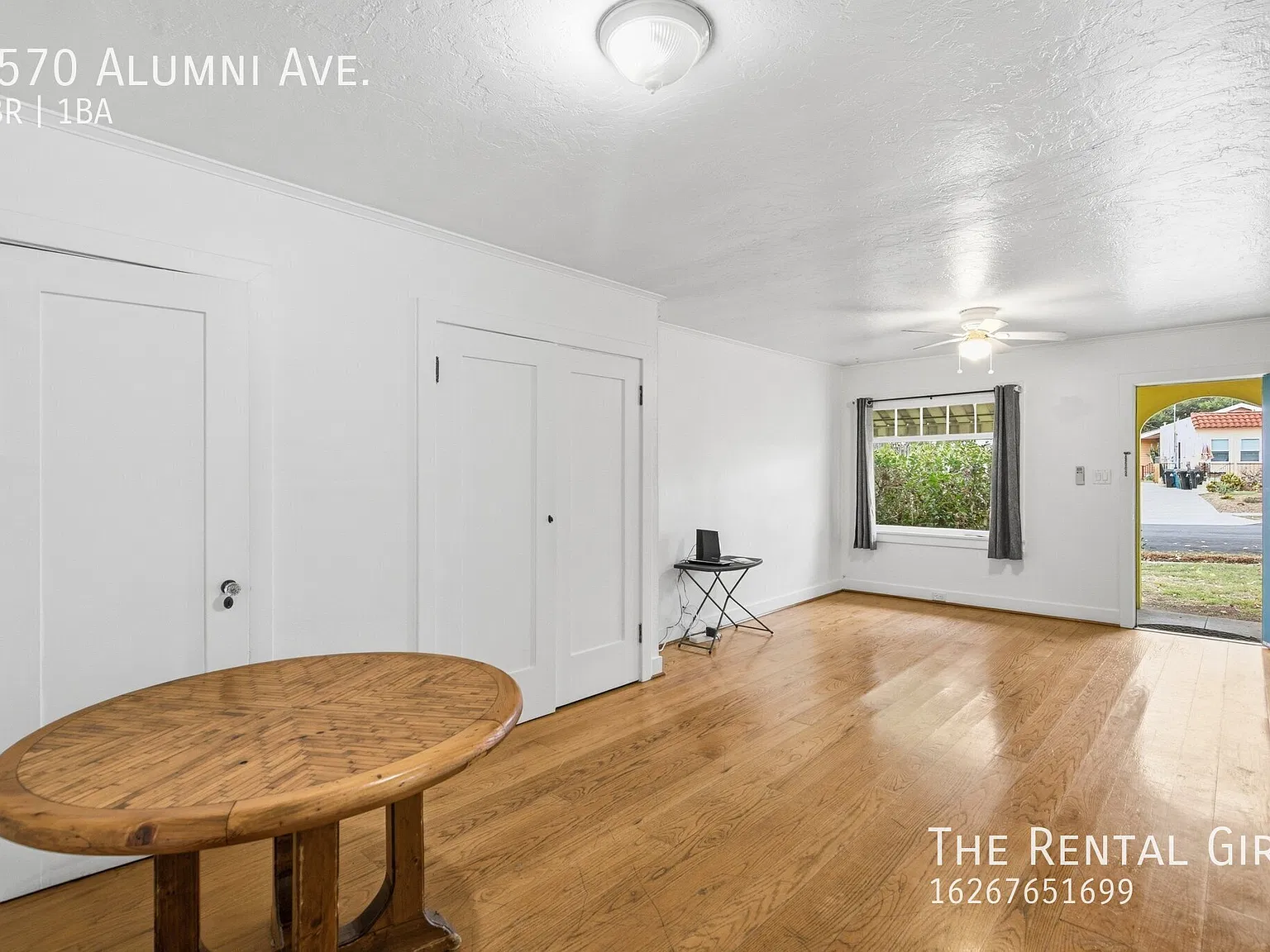 Sweet 1 Bed/1 Bath in Prime Eagle Rock | Highland Park Border | Charming Duplex| Private Side Patio — Photo 3