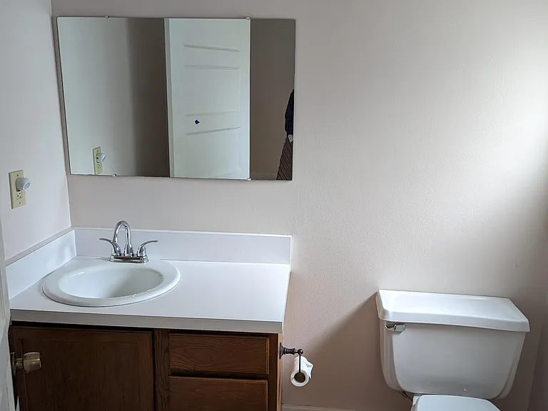 37 Green St #2 — Photo 4