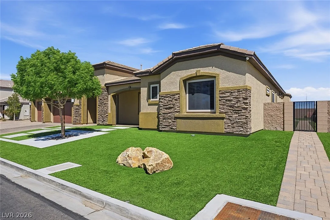 5 bed, 3666 sqft, $9,500 — Photo 3