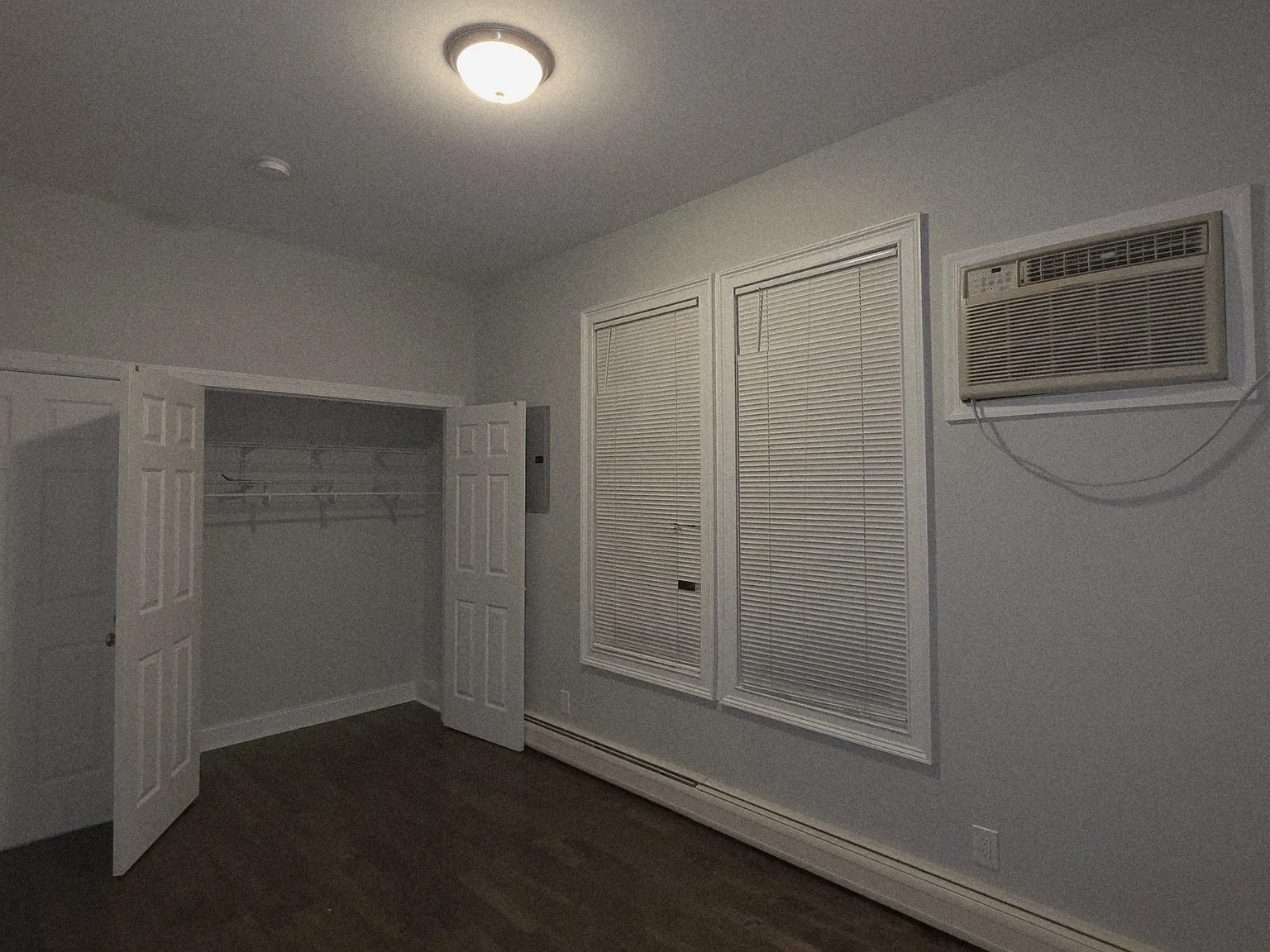 712 17th Street - 1 — Photo 3
