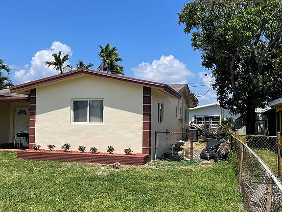 2nd image of 2631 NW 16th St