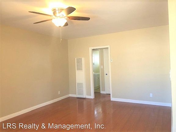 5th image of 18325 Malden St APT 7