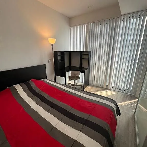 28 Wellesley St E #605 — Photo 14