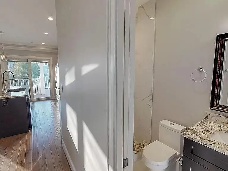 170 Paris St #3 — Photo 14