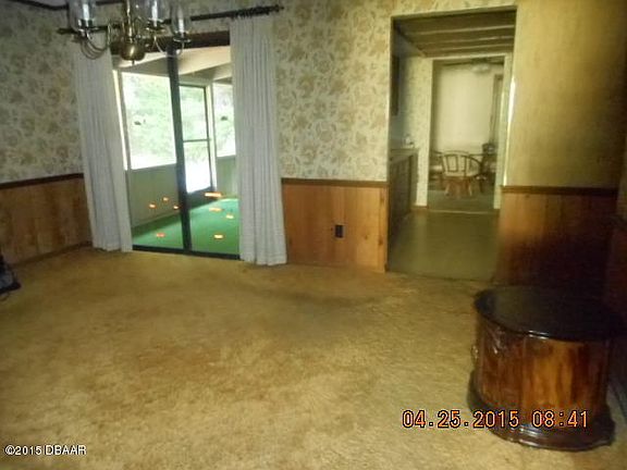 2nd image of 809 Lincoln Rd