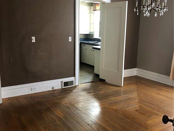 5th image of 76 Blanchard St #1