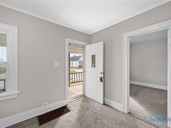 3rd image of 215 Milford St