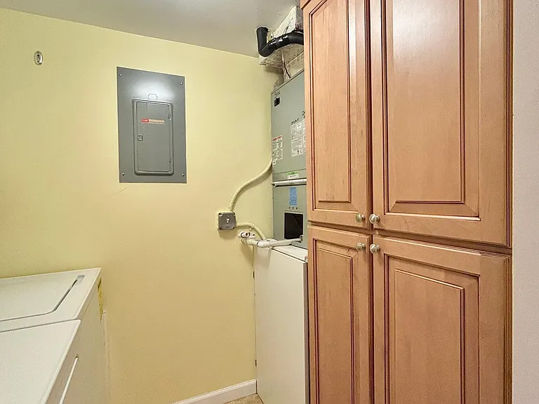 443 Pine Glen Ln #B-2 — Photo 6