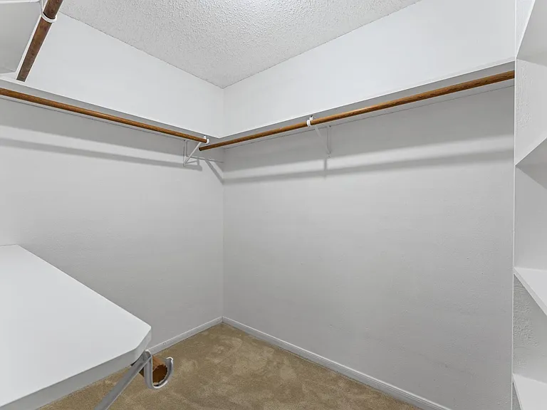 2562 Kevin Ln — Photo 20