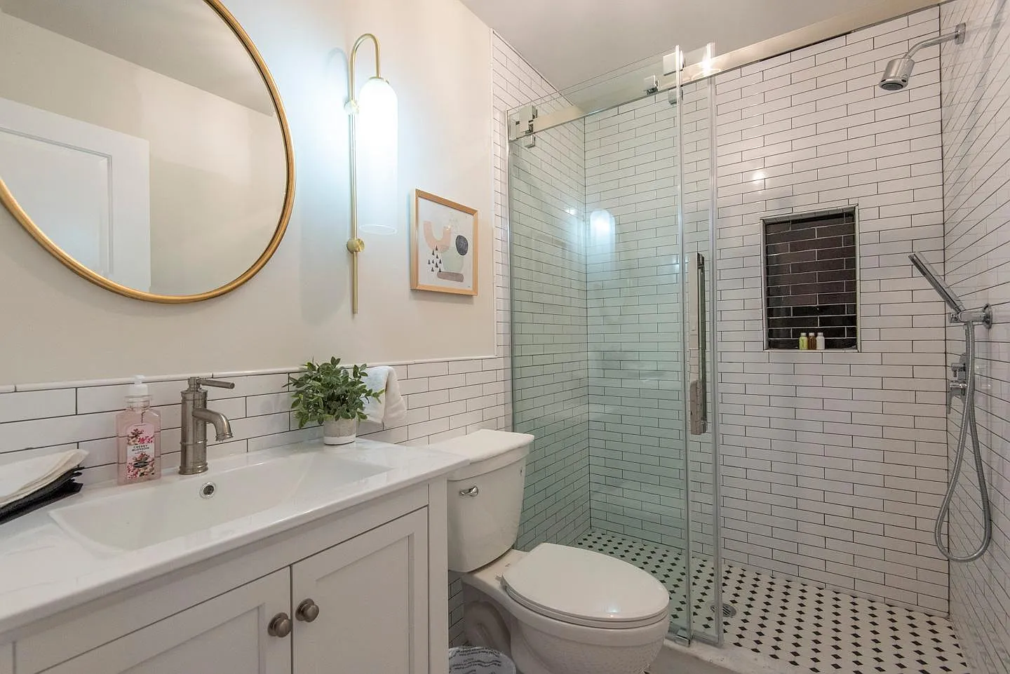 3621 Hamilton St — Photo 2