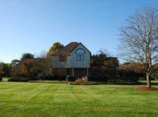 5738 Spring Hill Dr, Ann Arbor, MI