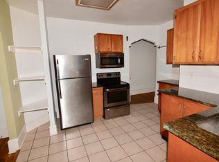 238 S 45th St #2A, Philadelphia, PA 19104