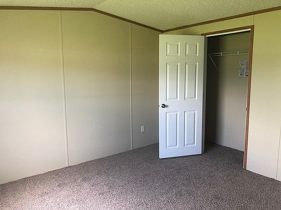 3rd image of 144 Dolly Ln