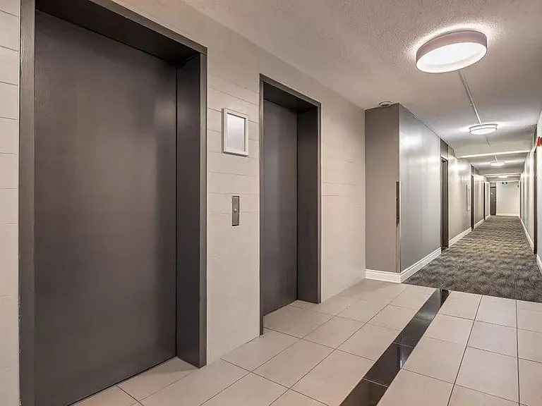 295 Dufferin St — Photo 20