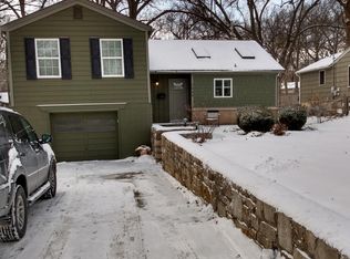 7044 Roe Ave, Prairie Village, KS 66208