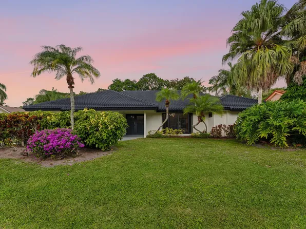 2 Dunbar Road, Palm Beach Gardens, FL 33418