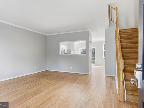 3rd image of 28 Quarterpole Ct