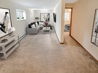 2 Bed, 1 Bath with Den