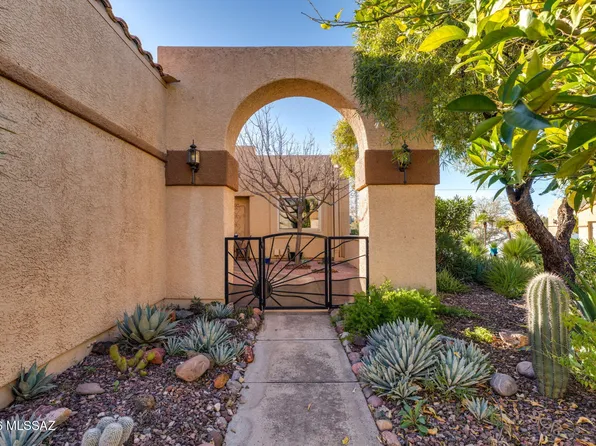 679 W Sunlight Ln, Tucson, AZ 85704