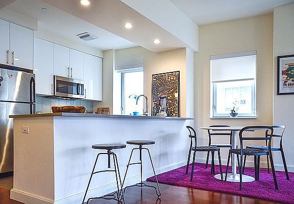 3rd image of 81 Fleet Pl APT 8F