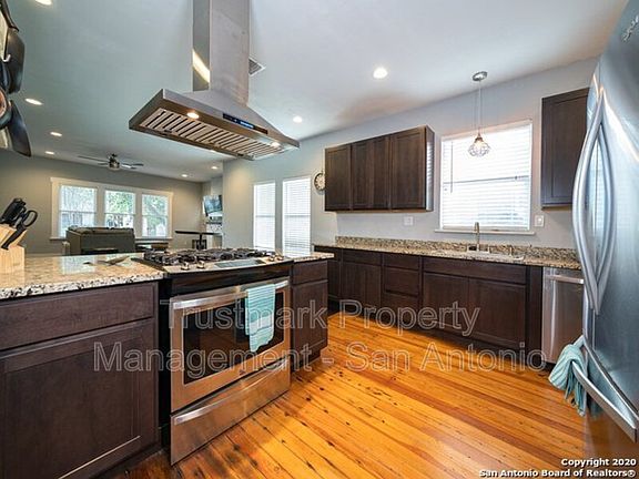 4th image of 419 E French Pl