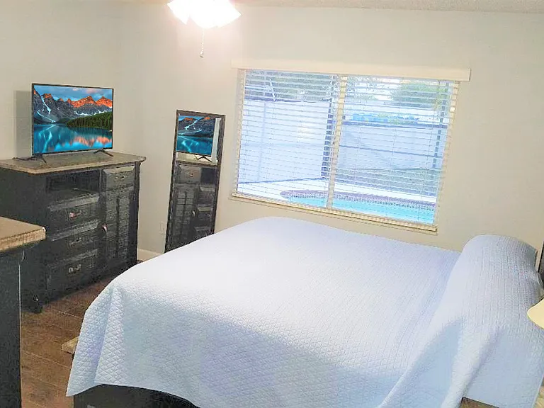 11706 Shady Tree Pl — Photo 10