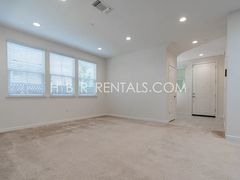 99 E Ramsey Dr — Photo 6