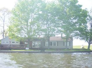 31789 Decker Rd, Colon, MI 49040