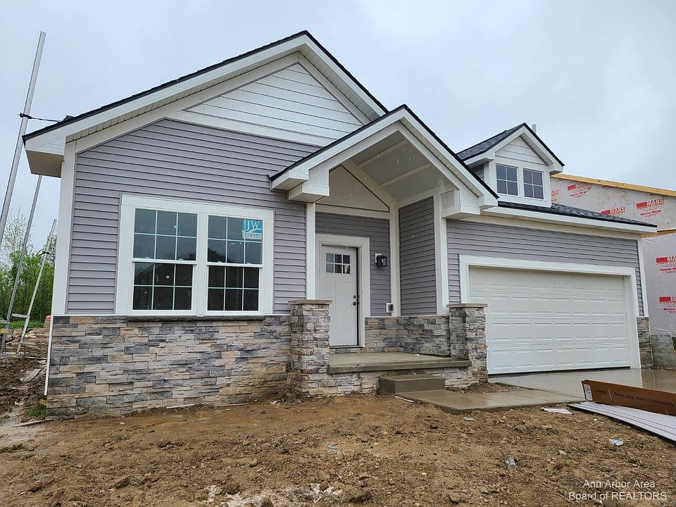1st image of 653 Bristol Dr #1