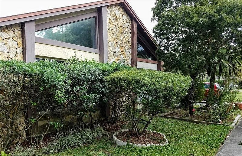 1st image of 1934 Bonneville Dr
