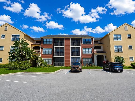 3rd image of 11901 4th St N APT 7204