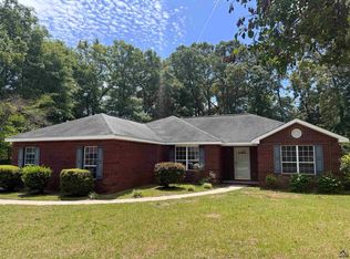227 Crestwood Cir, Centerville, GA 31028