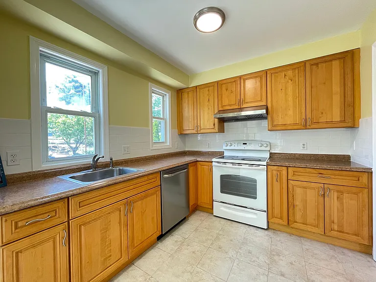 117 Edwards St #1 — Photo 4