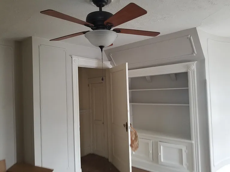 1113 Union St #8 — Photo 8
