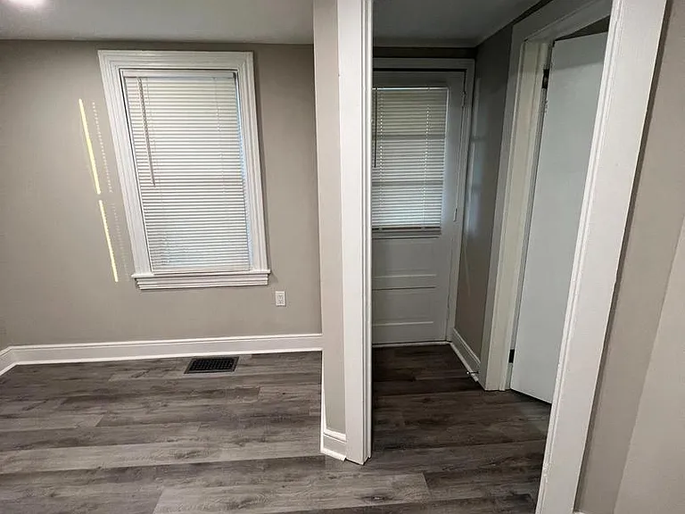 30 Spruce Ave #A — Photo 6
