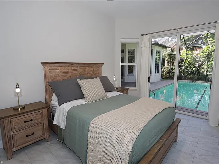 3310 Riverpark Ct — Photo 19