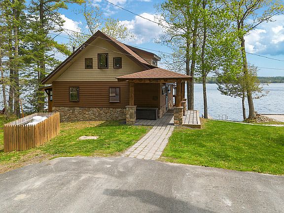 3rd image of 41 White Fish Road