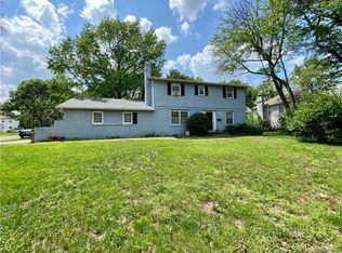 9516 Foster St, Overland Park, KS 66212