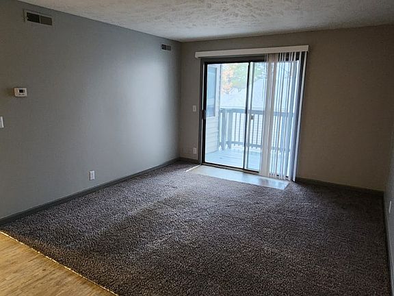 5th image of 3707 N 109th Plz #8