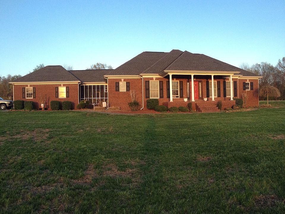 1st image of 1415 N County Road 350 W