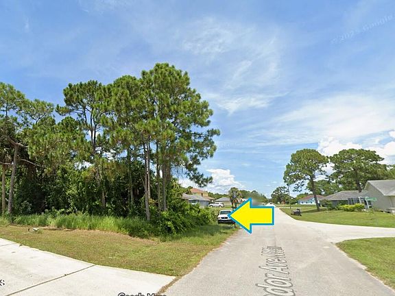 2nd image of 1354 Amador Ave NW