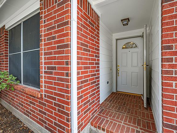 2nd image of 20711 Beech Tree Dr