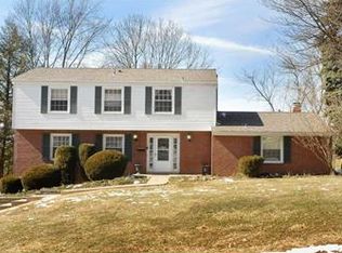 1335 Old Meadow Rd, Pittsburgh, PA 15241