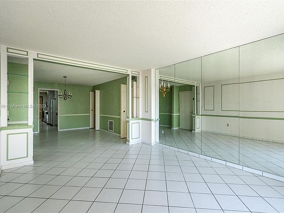 3rd image of 3600 Collins Ave APT 303