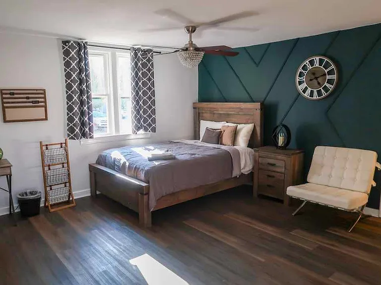 200 E Maxwell St #8 — Photo 1