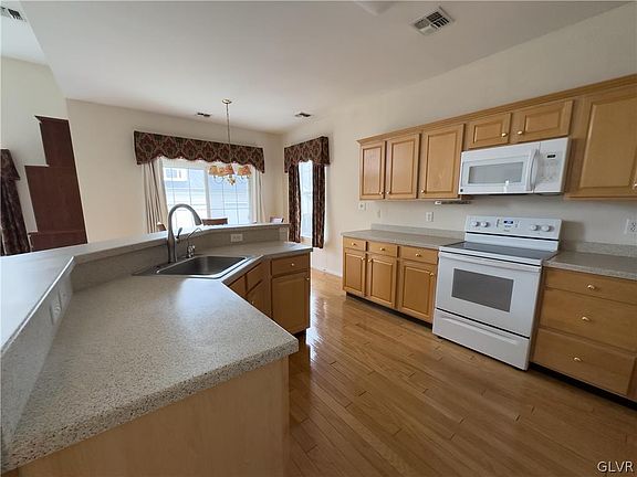 5th image of 1841 Felicity Ln