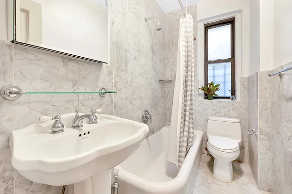 Sold by Nest Seekers International | media 13