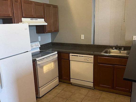 3rd image of 2343 S 7th St Fl 2