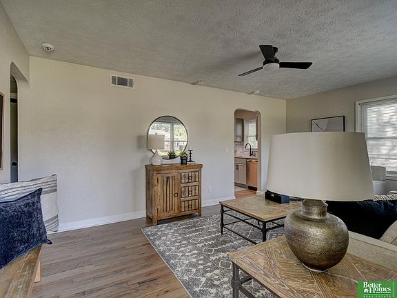 4th image of 5605 Manderson St