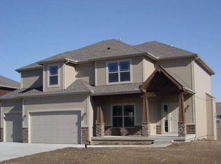 2233 SW River Spring Ct, Lees Summit, MO 64082